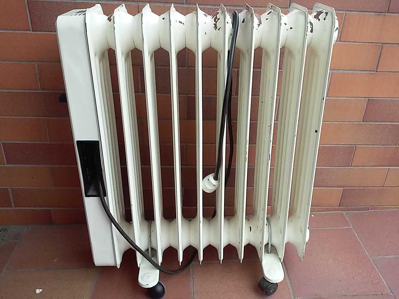 grzejnik 9 żeberek elektryczny 2000W - olejak
