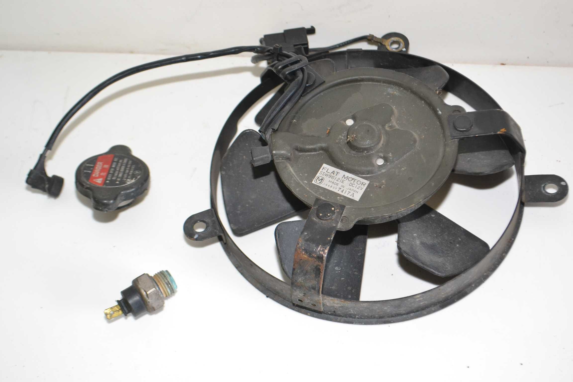 Honda cbr 900 rr cbr900rr sc33 wentylator wiatrak czujnik temperatury