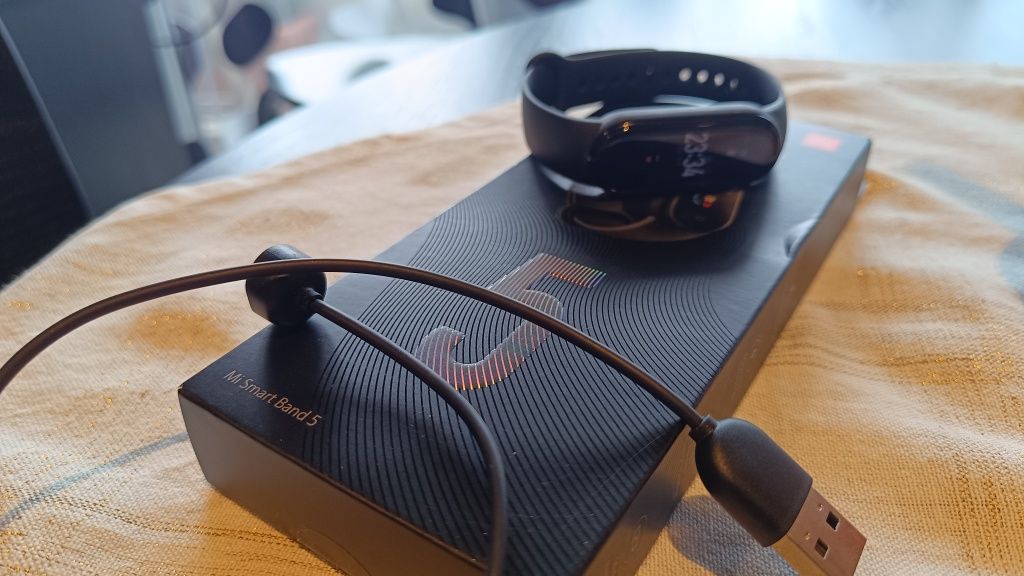 Xiaomi Smart Band 5
