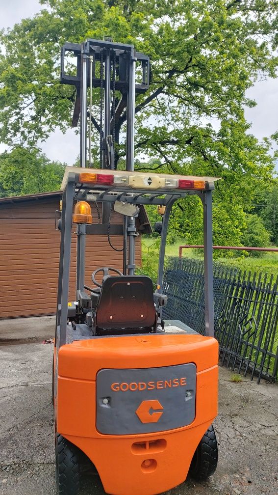 Wózek widłowy elektryczny 1.5t. Wolny skok,Przesuw boczny 2011rok