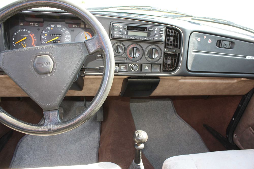 Saab 900 Saab 900 turbo flat krokodyl zabytek