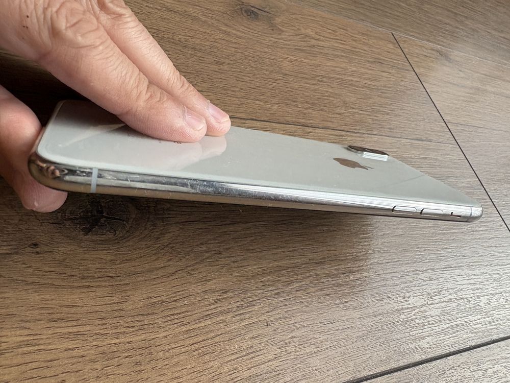 iPhone XS Max Silver 64 GB