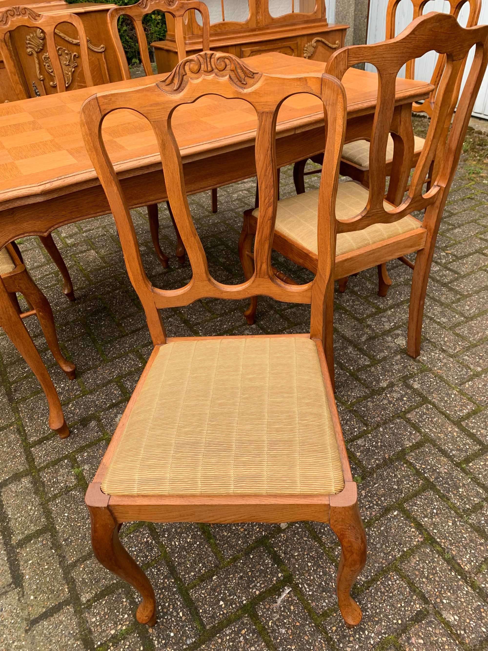 Rozkładany stół i 6 krzeseł w ludwikowskim stylu - Meble z Francji.