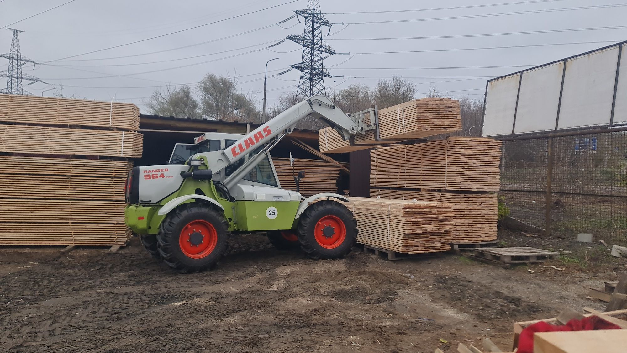 Послуги телескопічного навантажувача