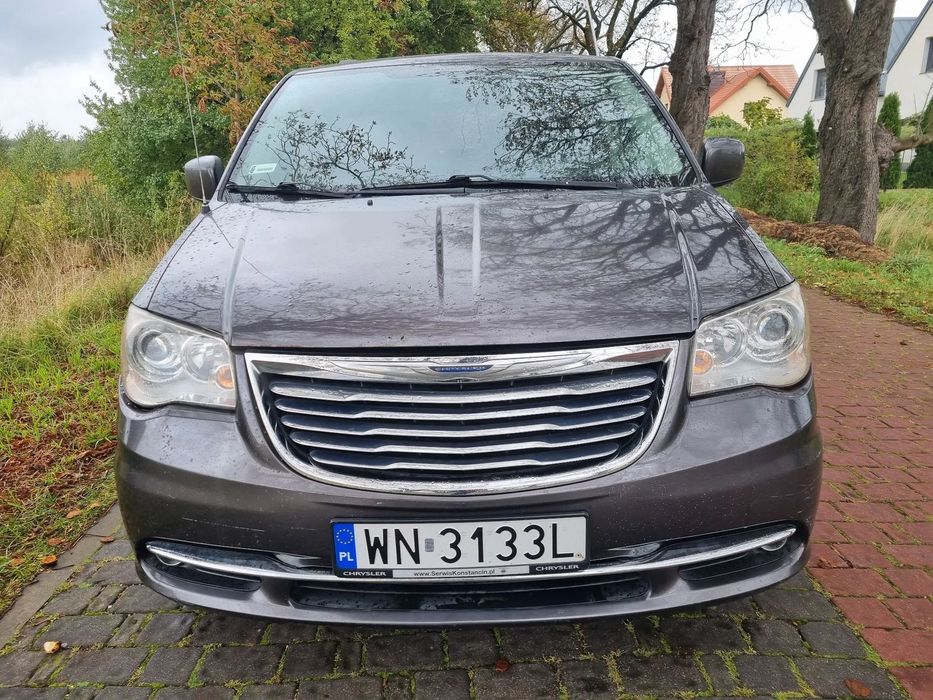 Chrysler Town & Country Pierwszy właściciel + Felgi aluminiowe + Klimatyzacja + Monitorki dla
