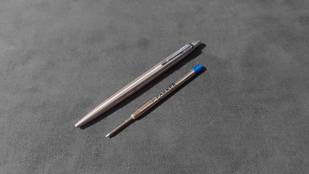 Długopis Parker Jotter Stalowy Matowy CT + zapasowy wkład
