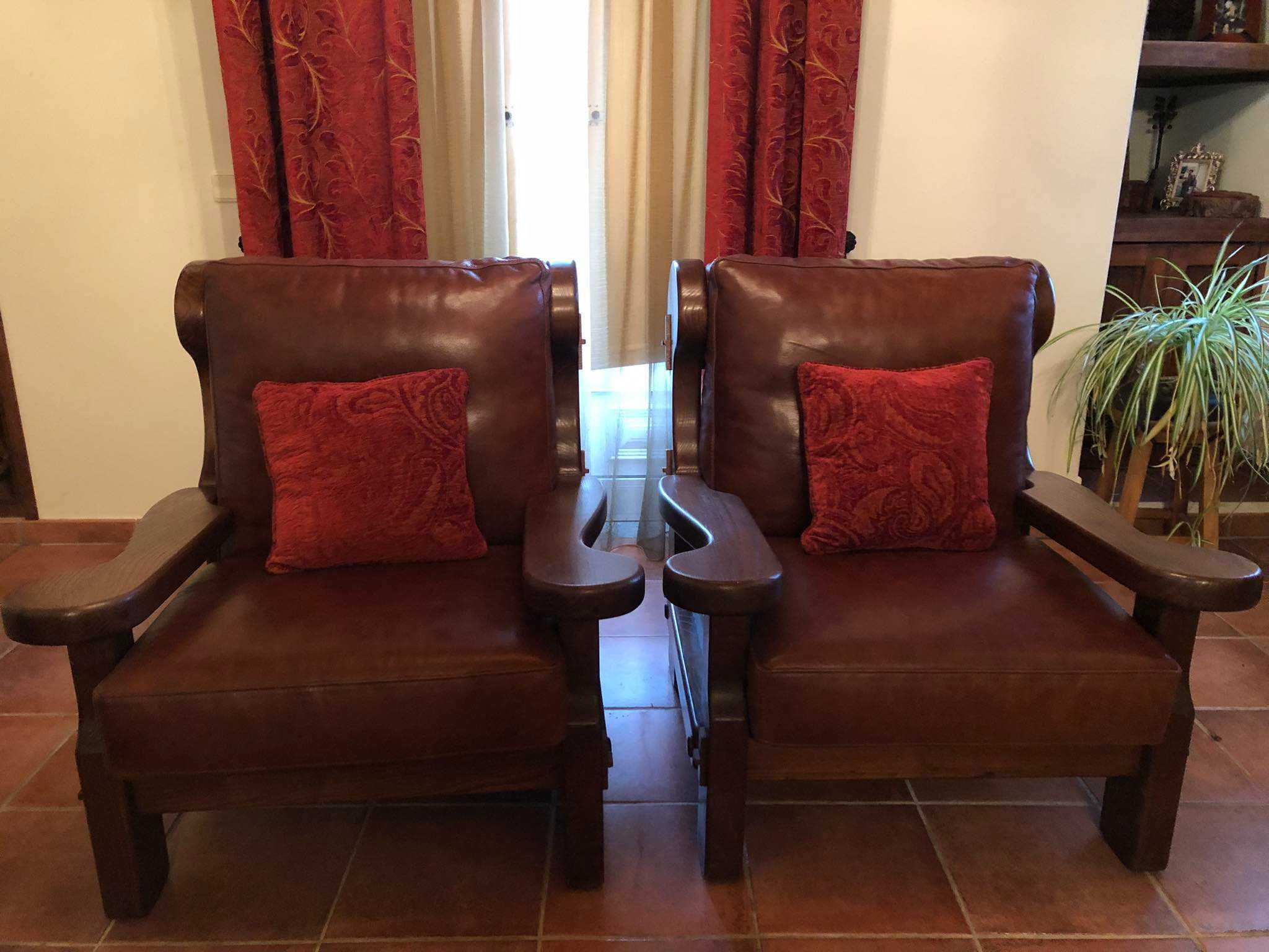 Conjunto de Sofás em pele de Búfalo