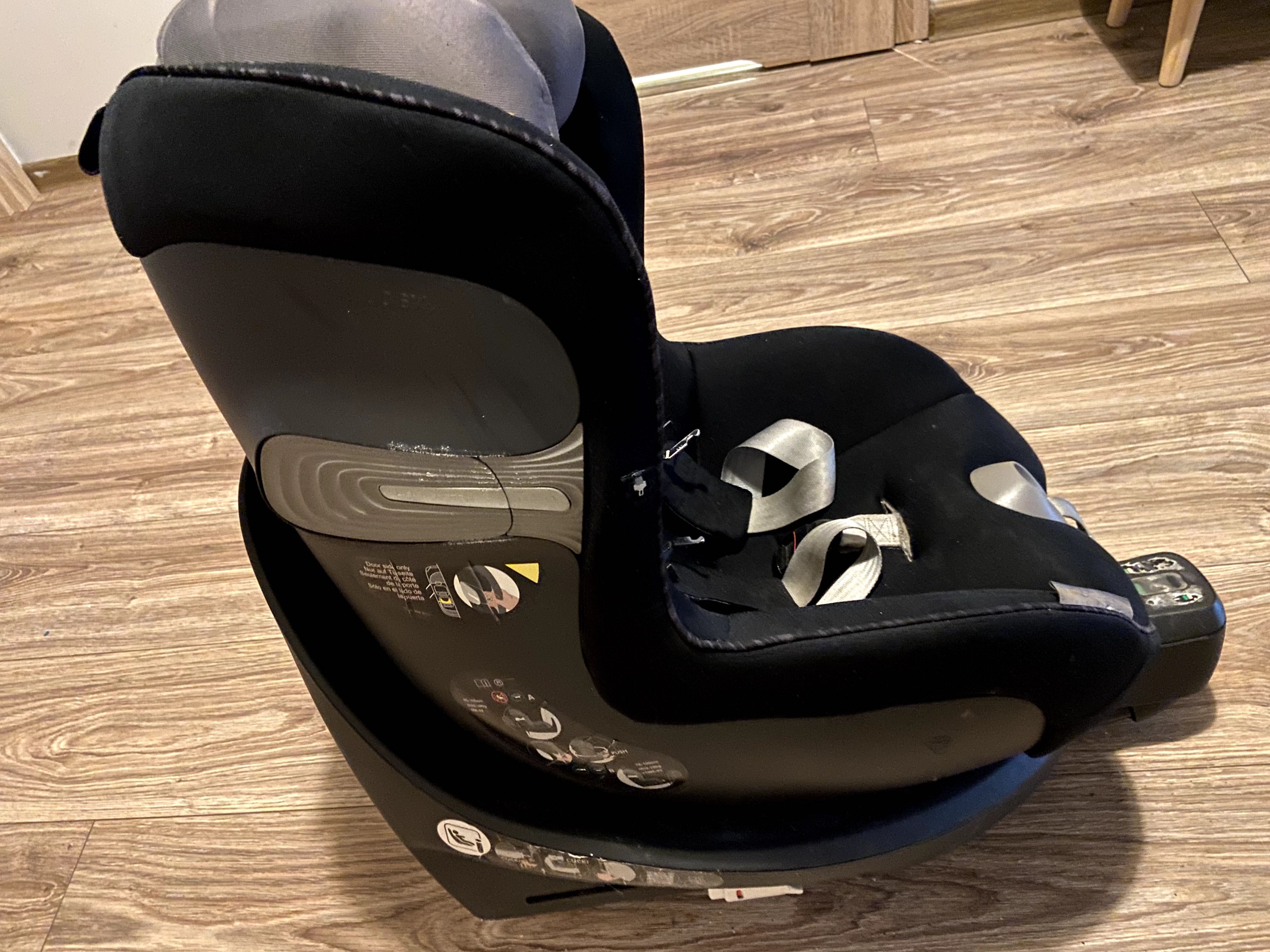 Fotelik Cybex Sirona S i-Size obrotowy z bazą Isofix