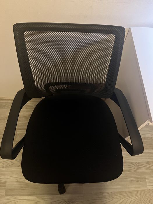 Fotel biurowy czarnY