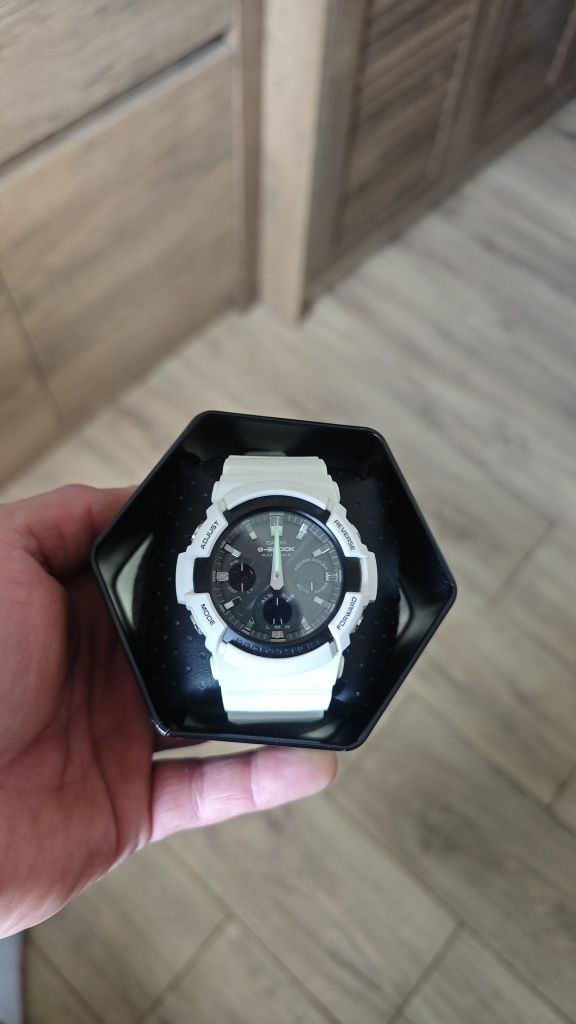 Zegarek Casio g-shock biały