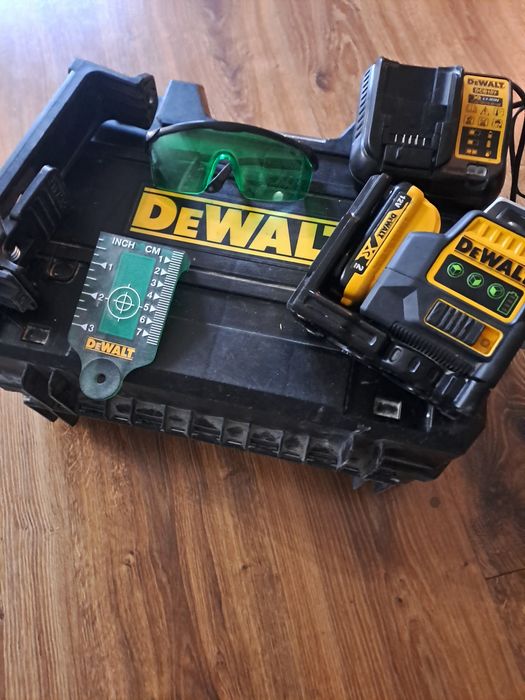 Dewalt laser krzyżowy 360 stopni.