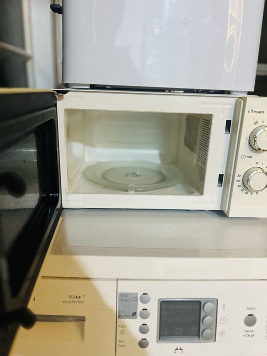 Vendo maquina de lavar , torradeira e microondas