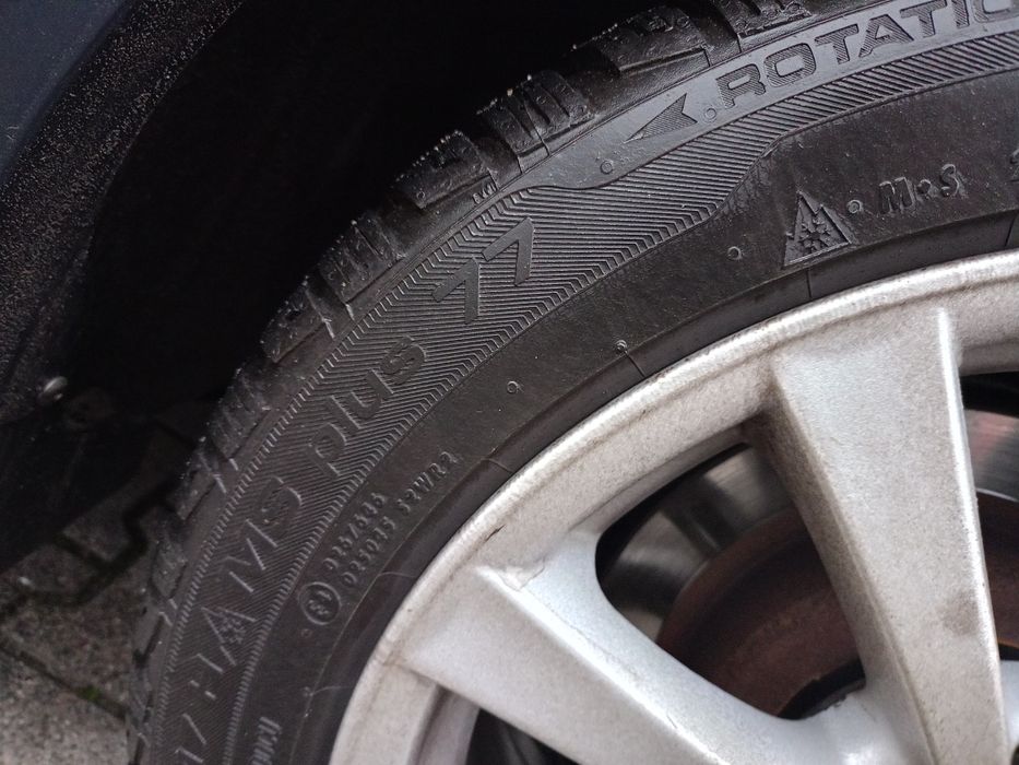 Opony zimowe Uniroyal MS Plus 77 235/45/R17