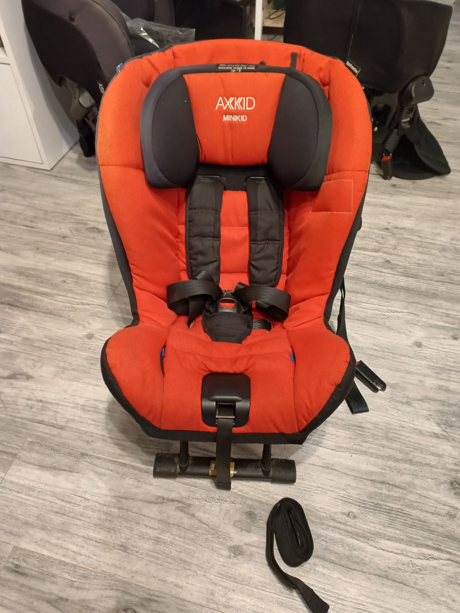 Axkid Minikid 1.0 czerwony