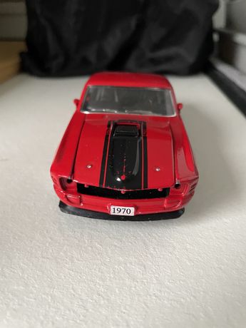 Samochód Ford Mustang kolekcjonerski