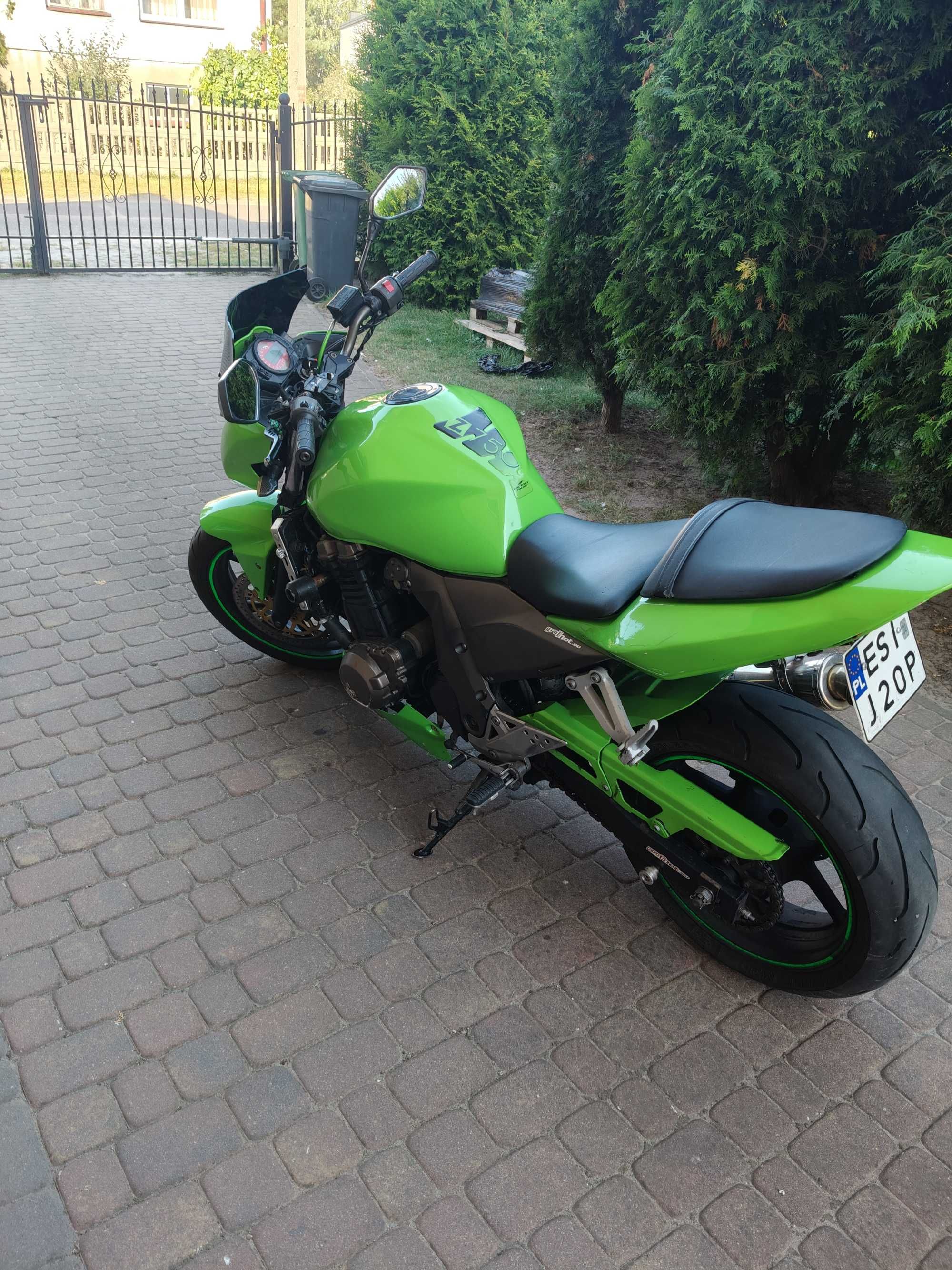 Kawasaki z750. 2005 rok