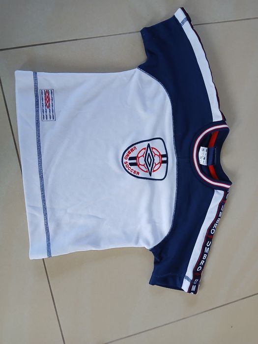 koszulka  piłkarska  umbro 92/96 2-3 lat