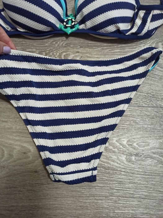 Купальник жіночий в полоску