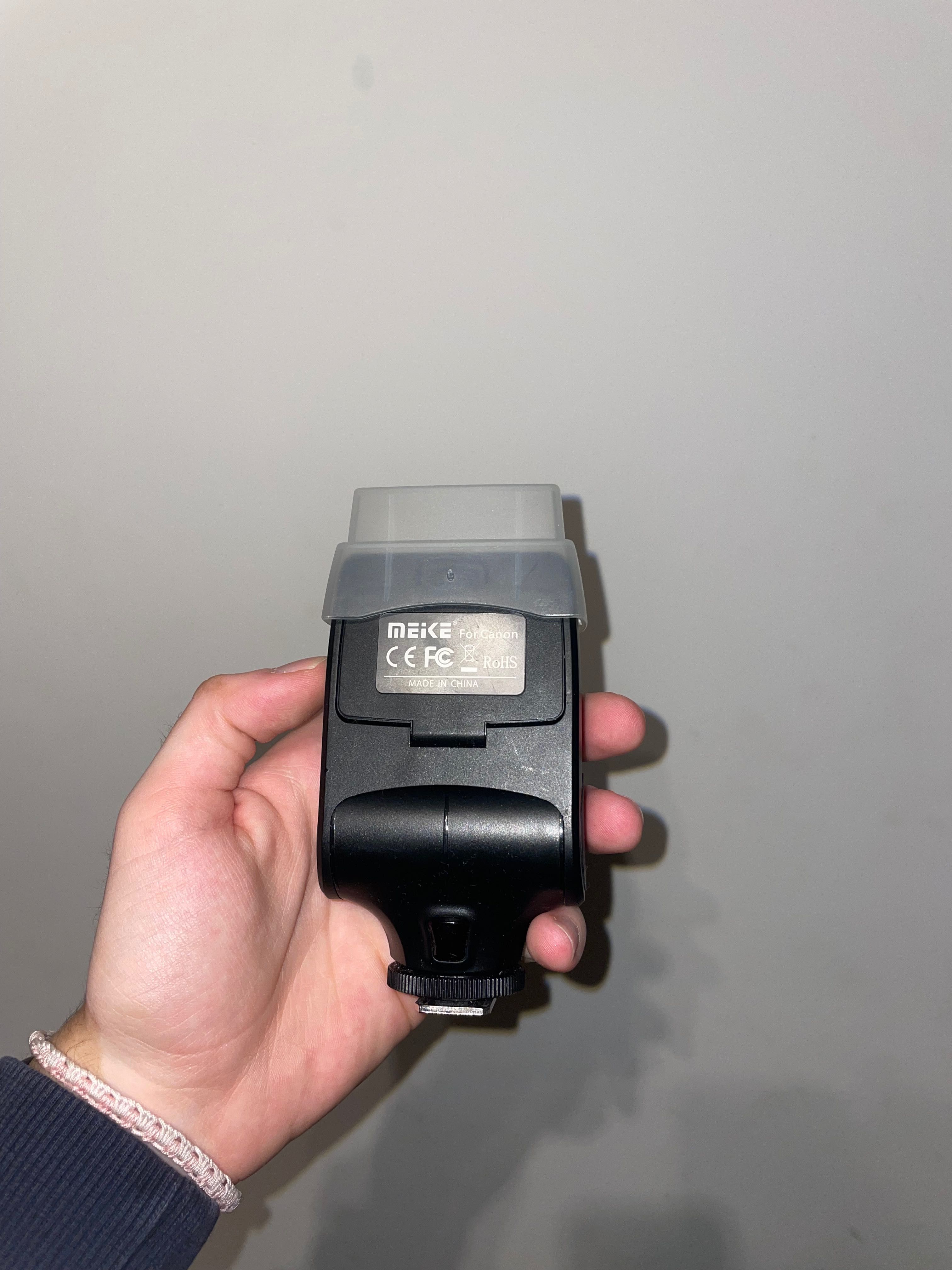 Flash Meike Speedlite MK320