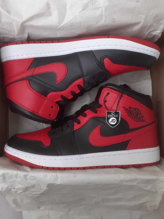 AIR JORDAN 1 MID ( black / gym red - white)