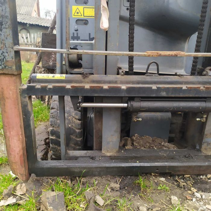 позиціонер каретка бокового зміщення вил для погрузчика сайдшифт