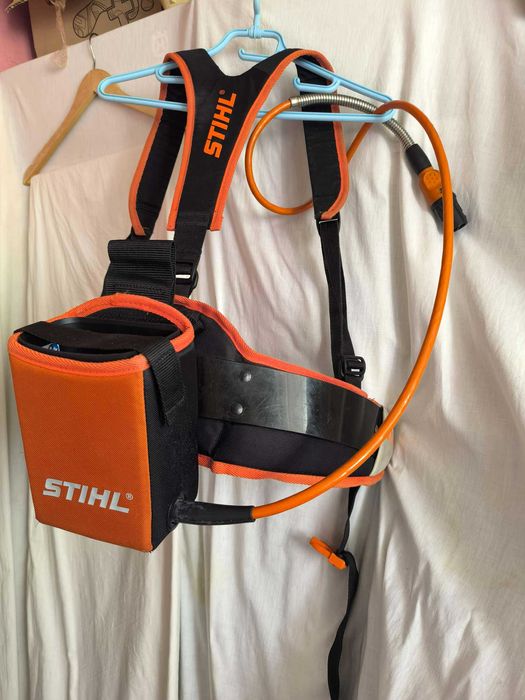 kieszeń do pasa AP z przewodem zasilającym STIHL szelki STIHL komplet