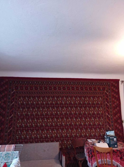 Паласи (на стіну та підлогу)