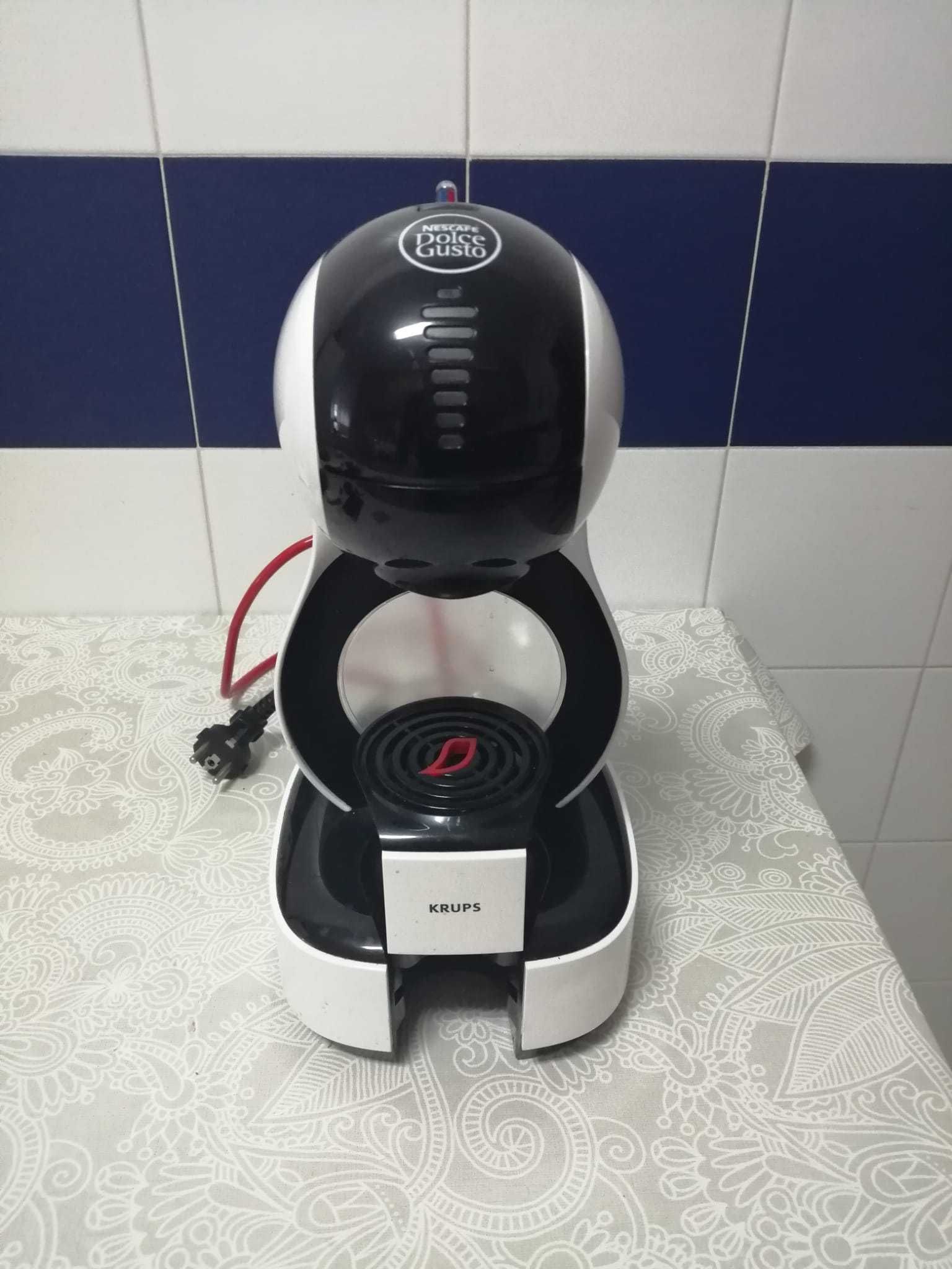 Máquina café DOLCE GUSTO