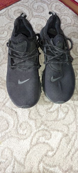 Чоловічі кросівки nike весна 43