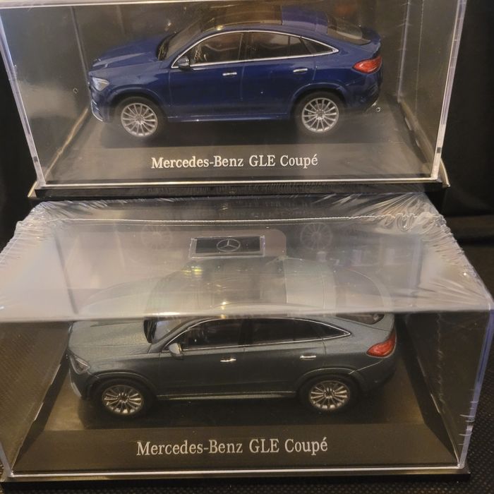 Carro miniatura Mercedes