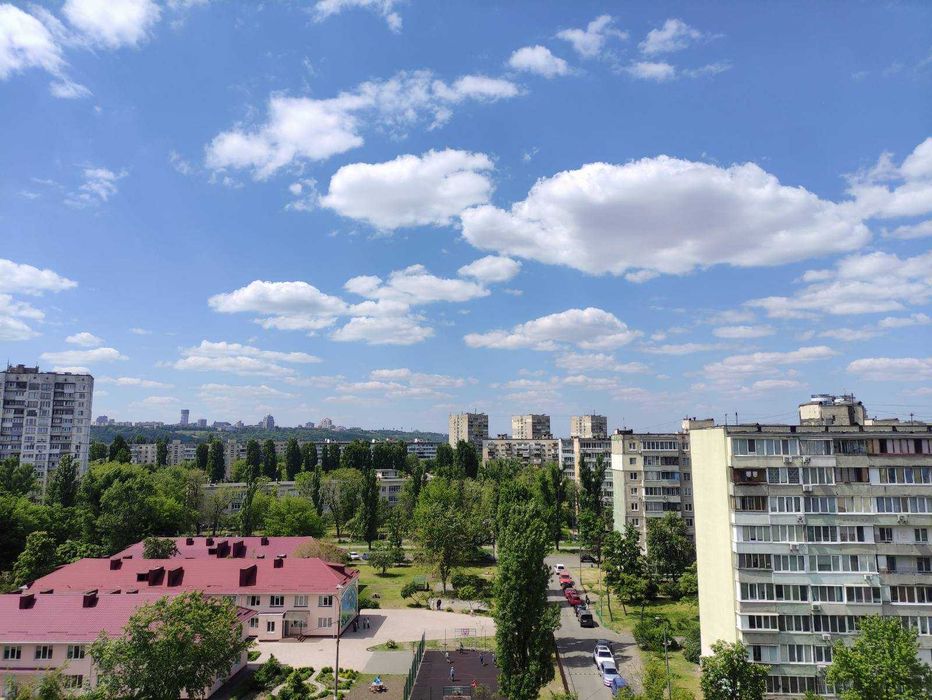 Продам 3-х комн м Левобережная Русановка ул Энтузиастов 35\1