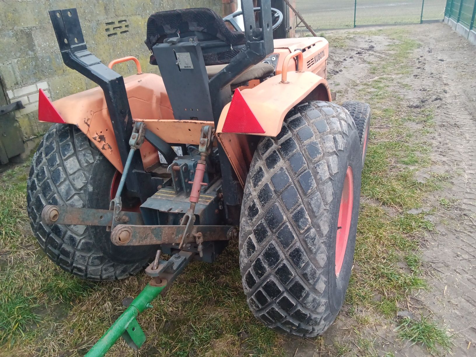 Traktorek Kubota iseki yanmar