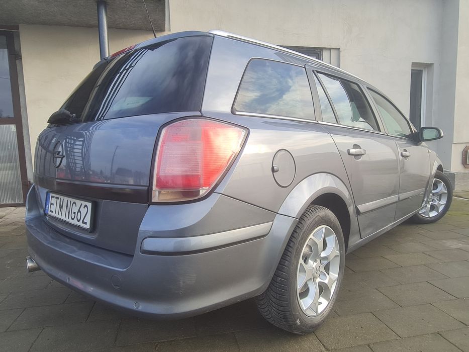 Opel Astra 1.9CDTI 150KM parktronik alu16" klimatronik