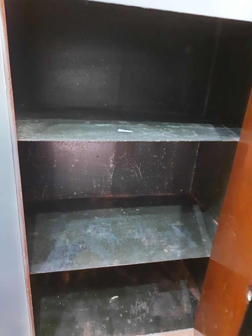 ПРОДАМ Сейф металлический