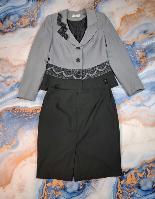 Классический женский костюм Petro Soroka с юбкой деловой Zara