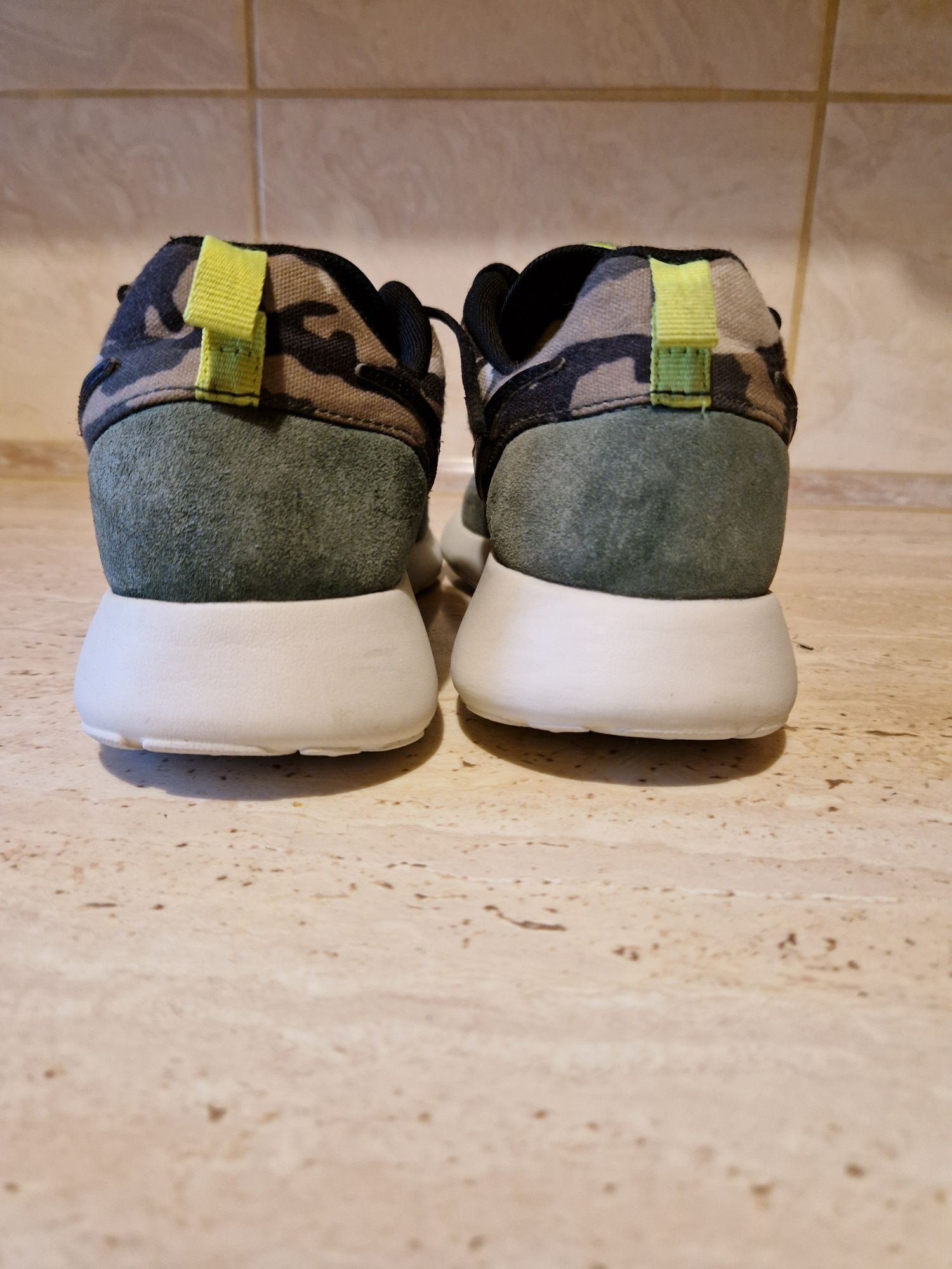 Buty Nike roshe run kaki militaire r 40