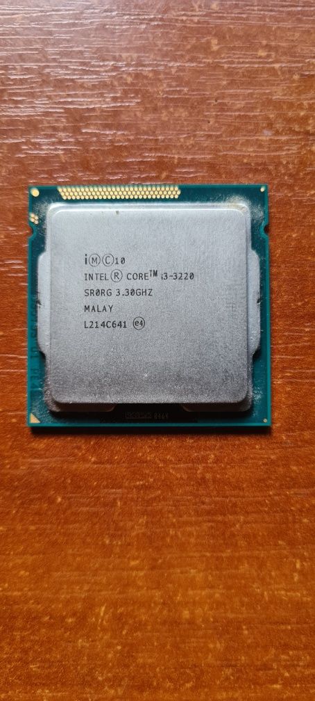 Процесор Intel Core i3-3220