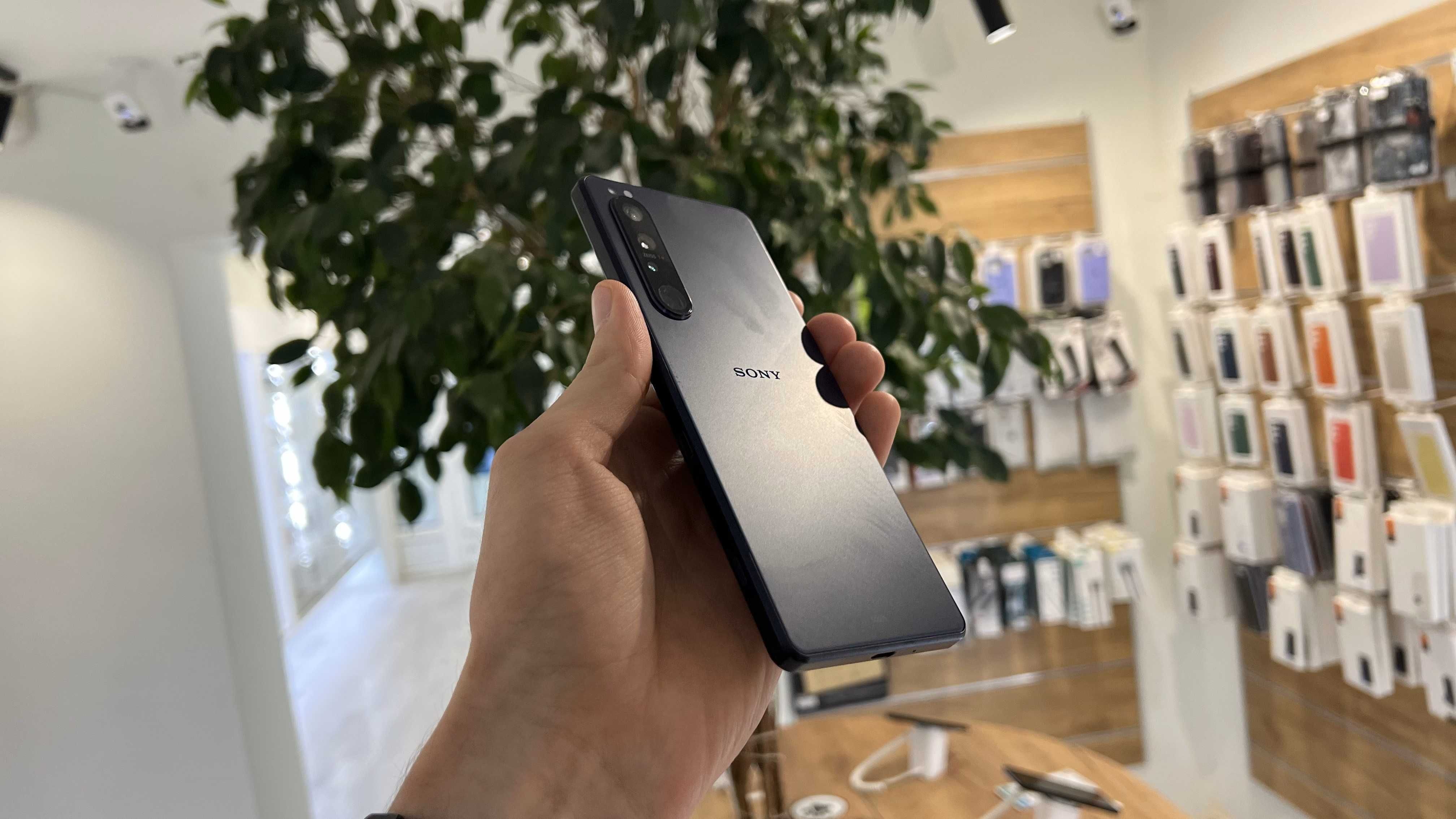 Оплата частинами 0% Sony Xperia 1 III 12/256GB Gray/Black/Purple