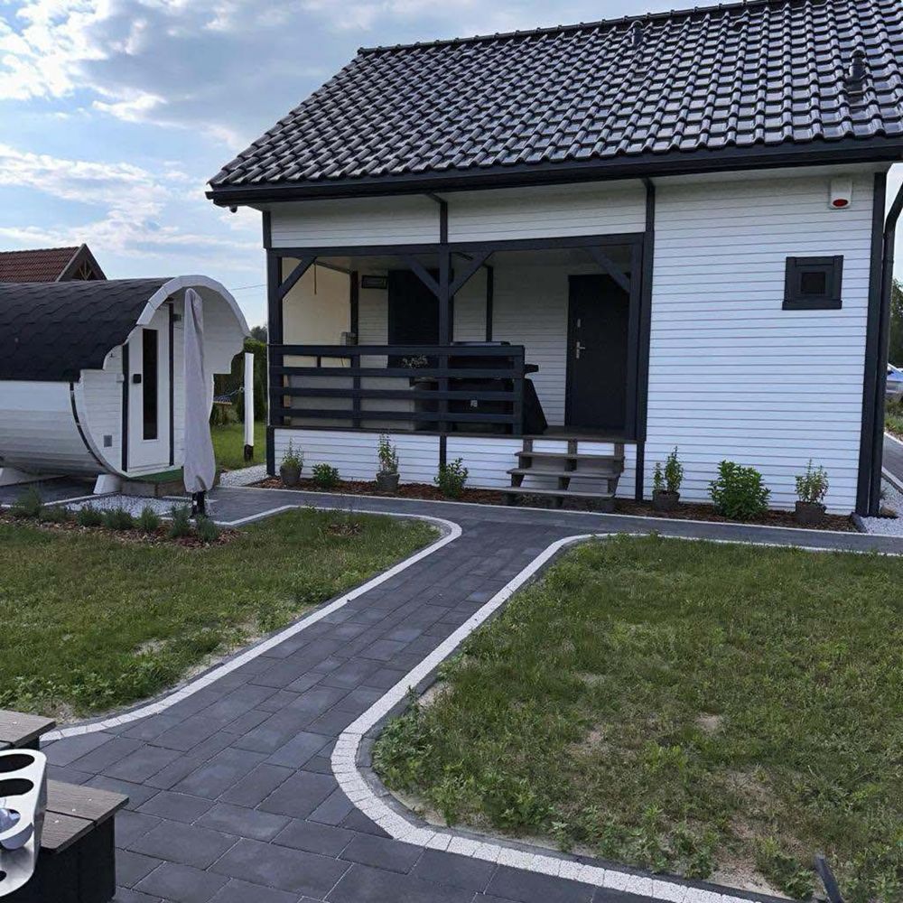 Dom całorczny nad jeziorem w Jaromierzu z jakuzzi i sauną