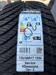 Opona pojdyncza 235/55 R17 Good Year Vector 4 season