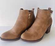 Botins - Marca MarieMare - Tamanho 36