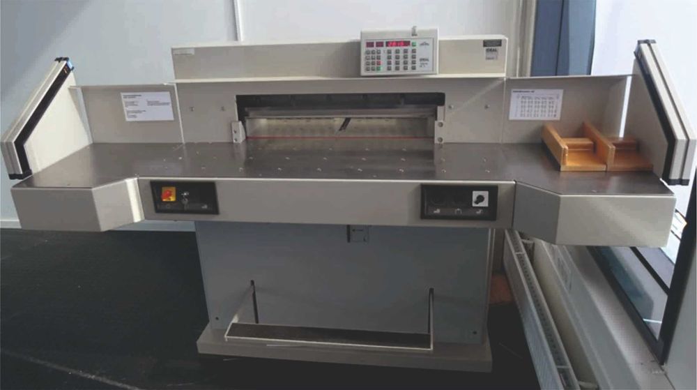 Guilhotina Hidráulica 72