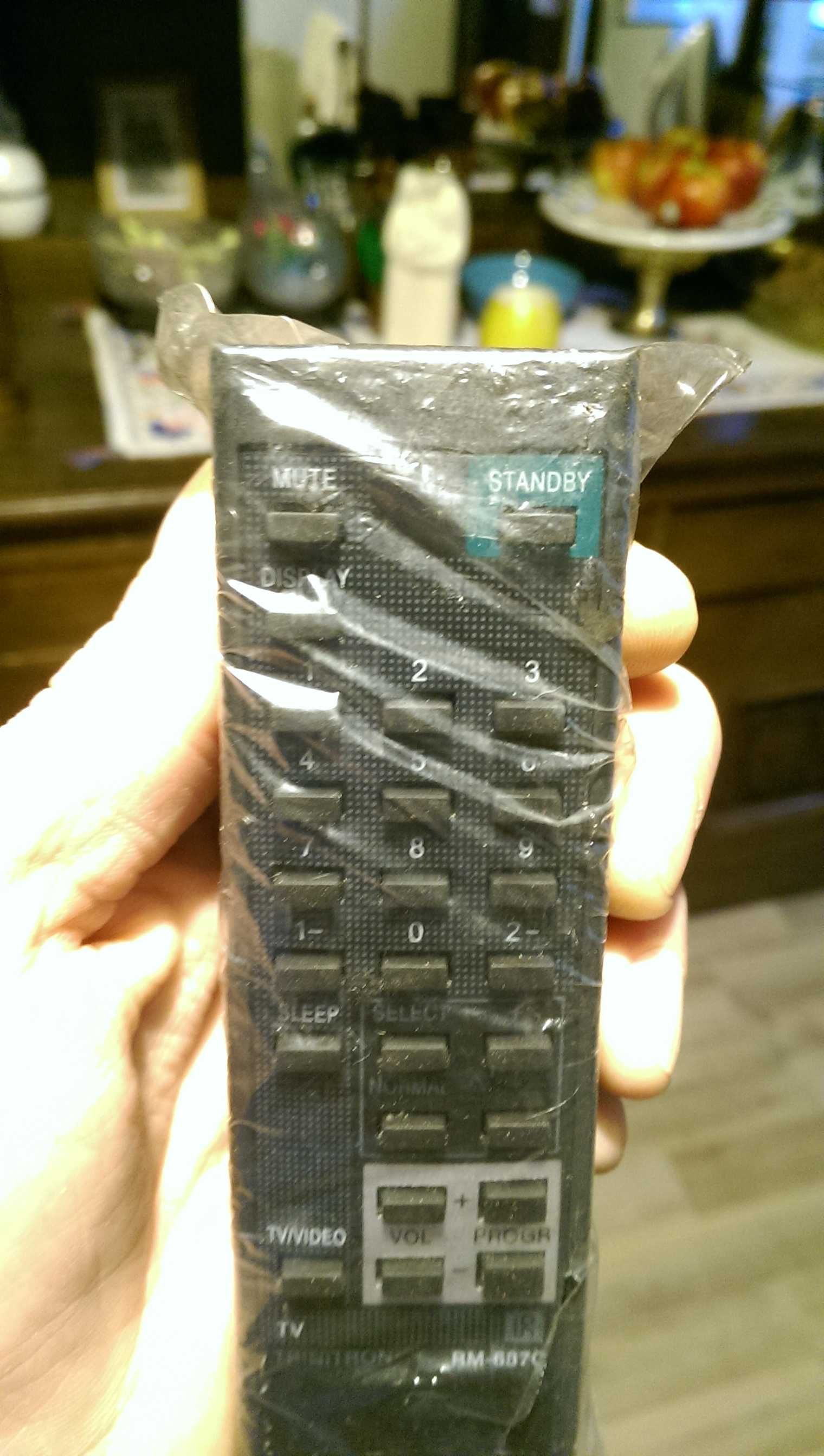 Pilot zdalnego sterowania TV LX Trinitron RM-687C;