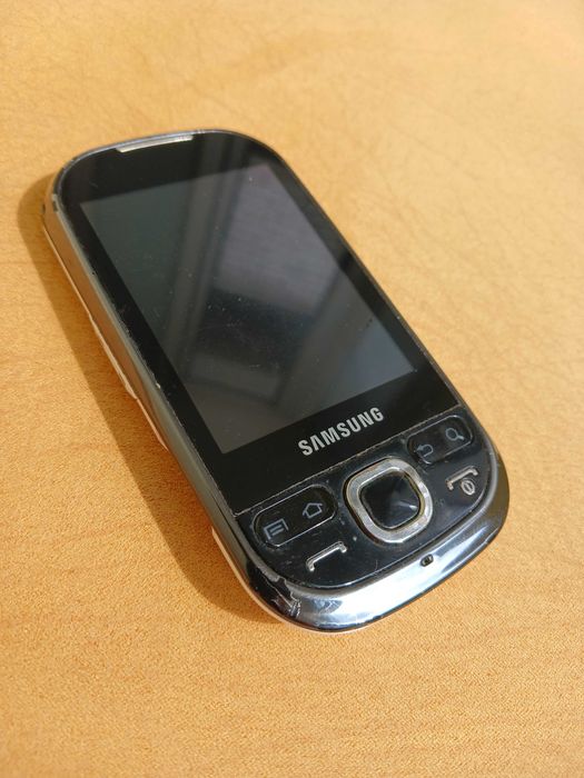 смартфон Samsung Galaxy 550 (I5500)