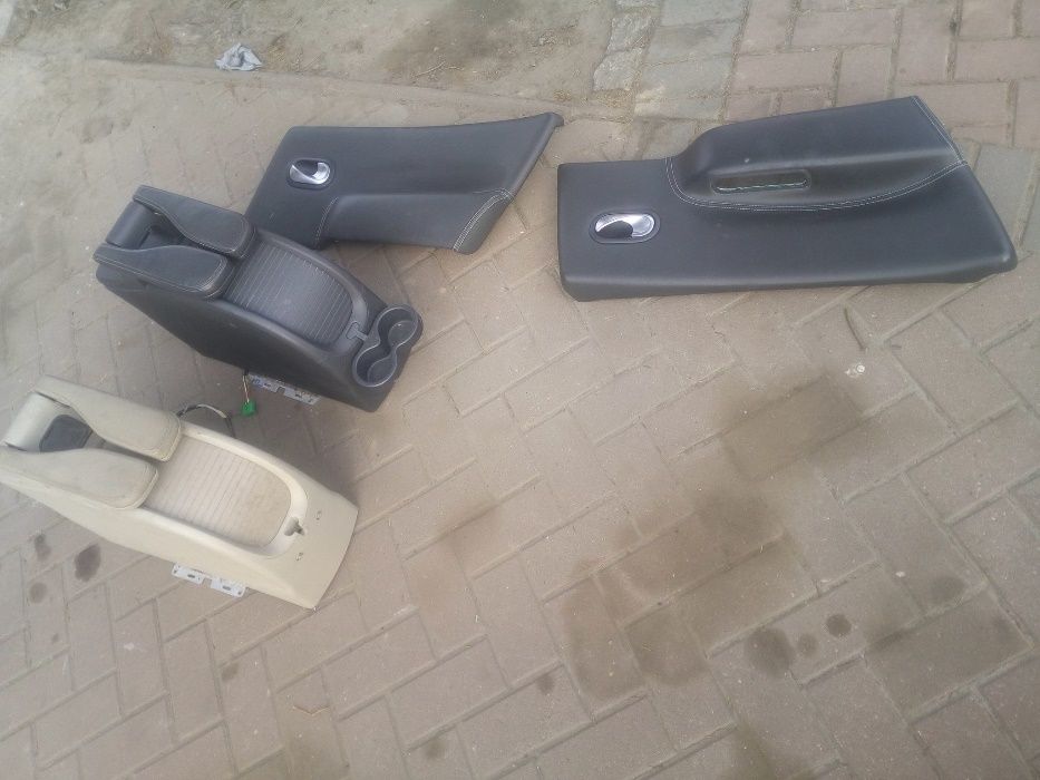 Renault Scenic II podłokietnik skóra tapicerka CZĘŚCI