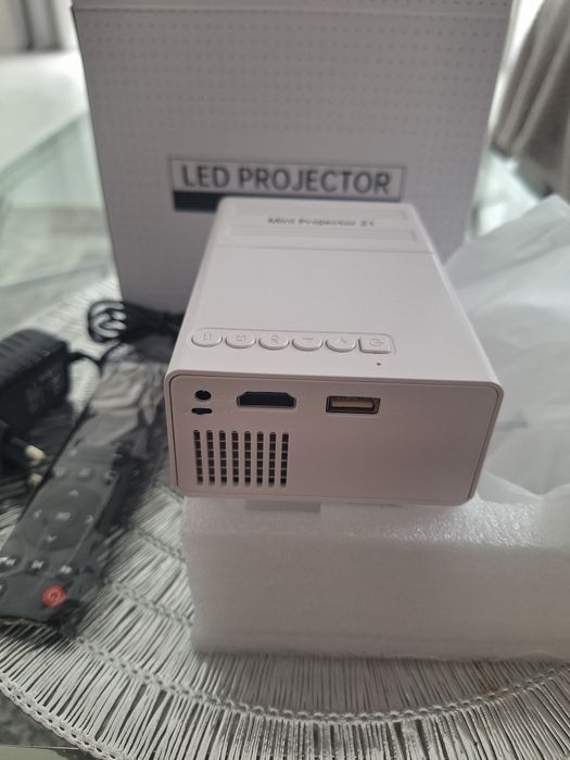 Mini projektor z1