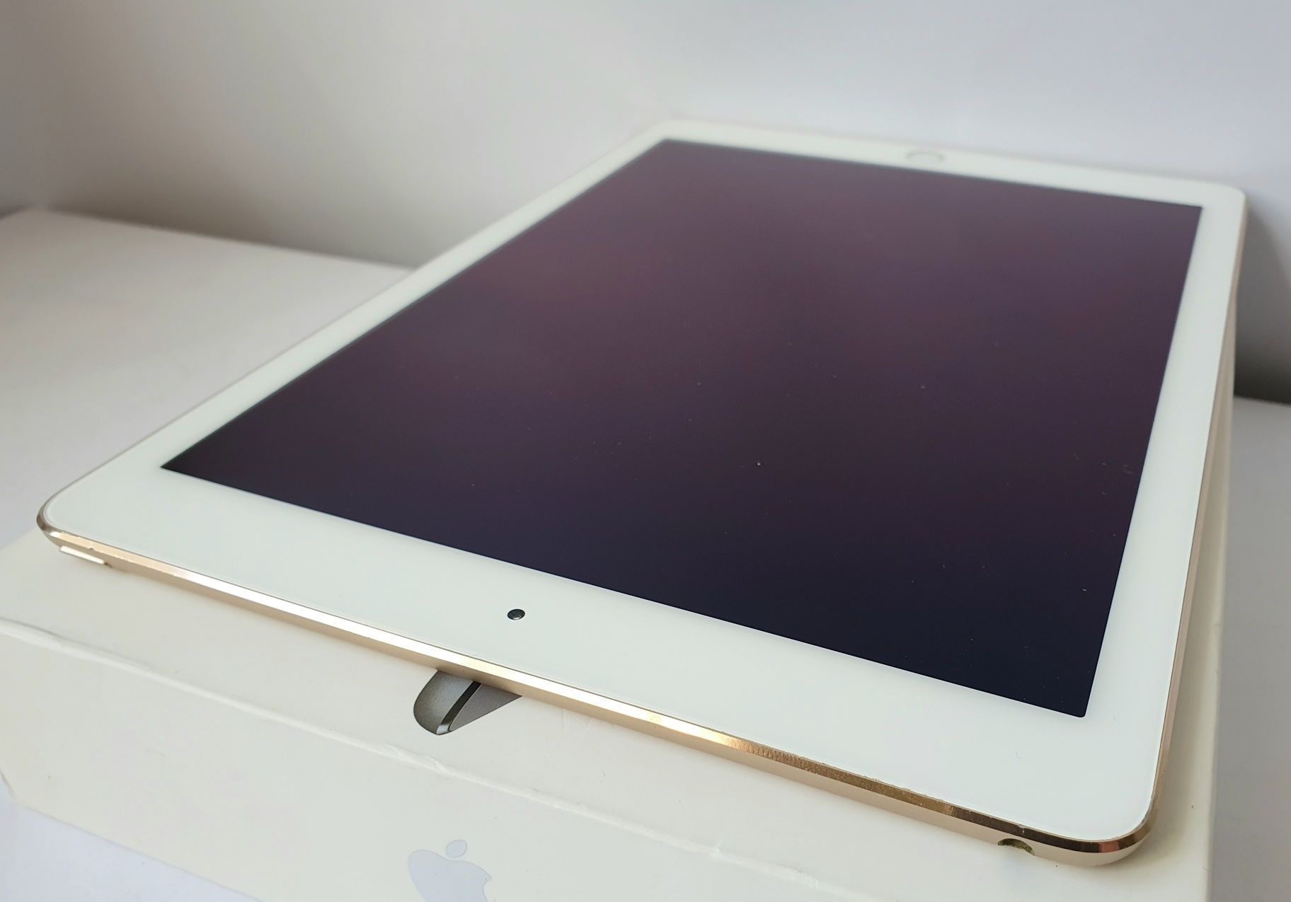 iPad Air2 16GB wifi A1566 Gold під ремонт на запчастини читайте опис!