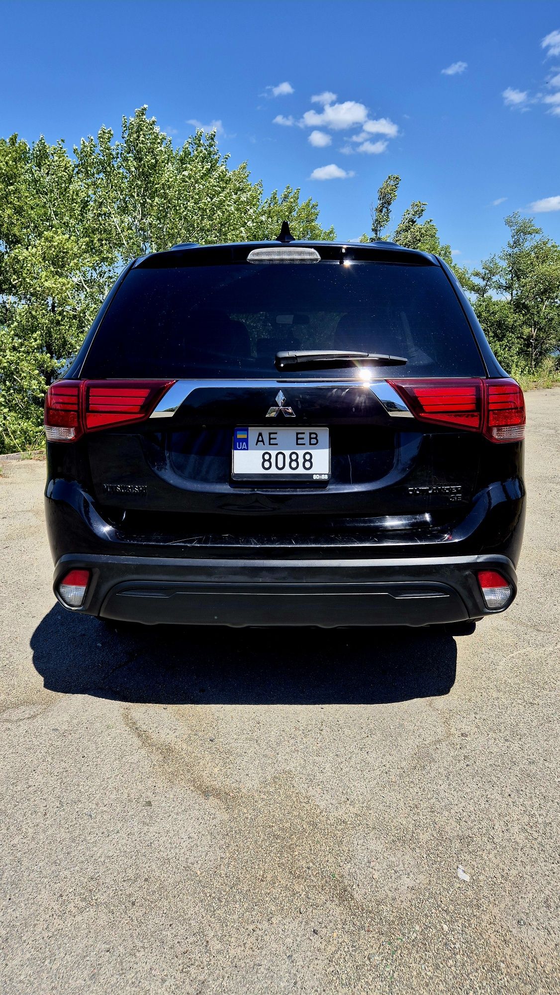 Mitsubishi Qutlander 2019 г. III поколения 2.4 . CVT  17499 $