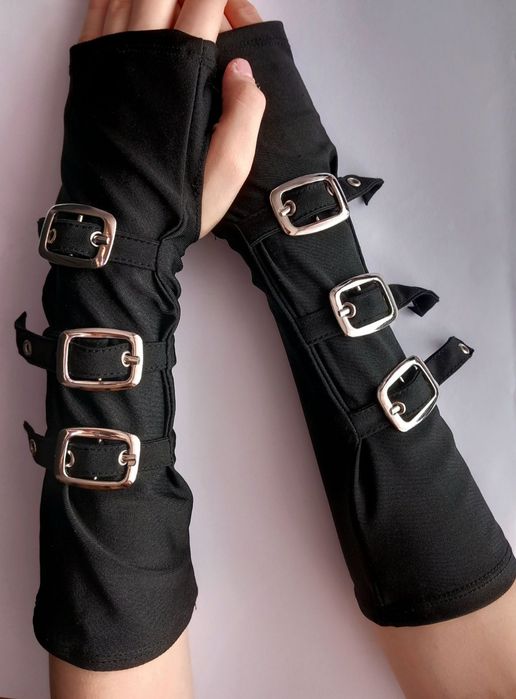 Czarne, gotyckie rękawiczki z klamrami, rękawki, punk, rockstyle