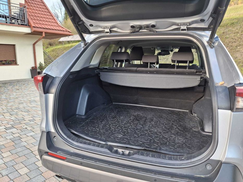 Toyota RAV 4 Hybtyd 2021 r. Na gwarancji. Bezwypadkowa. Garażowana.